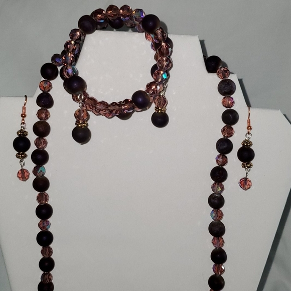 Carmina - Picture 3 of 4